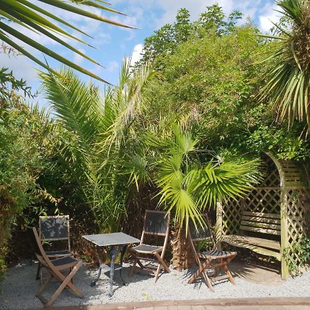 הייסטינגס West Hill Retreat Edwardian Balcony Ensuite With Room Served Breakfast & Free Parking מראה חיצוני תמונה